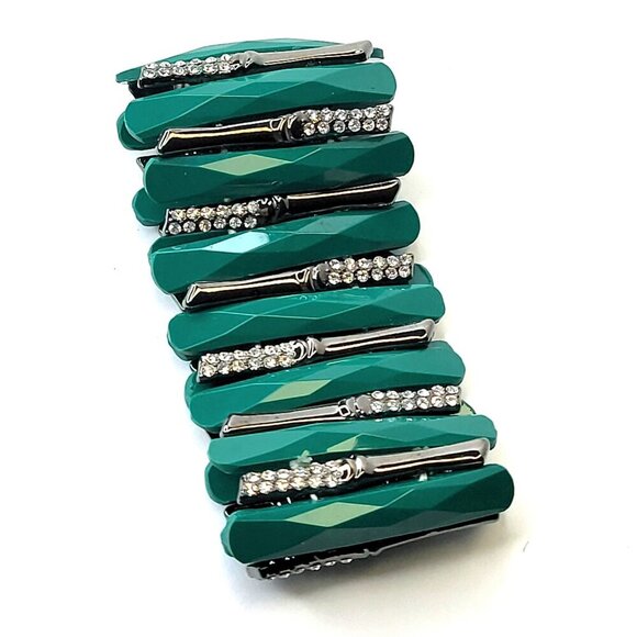 Women's Green Stretch Cuff Bracelet - Picture 4 of 8